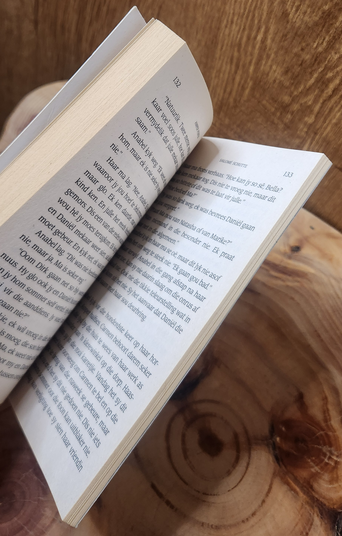 Amper Perfek - Salome Schutte