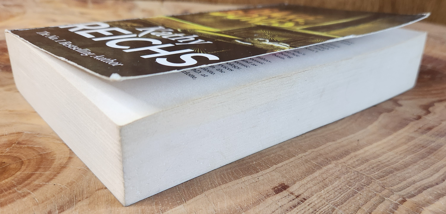 Bare Bones - Kathy Reichs