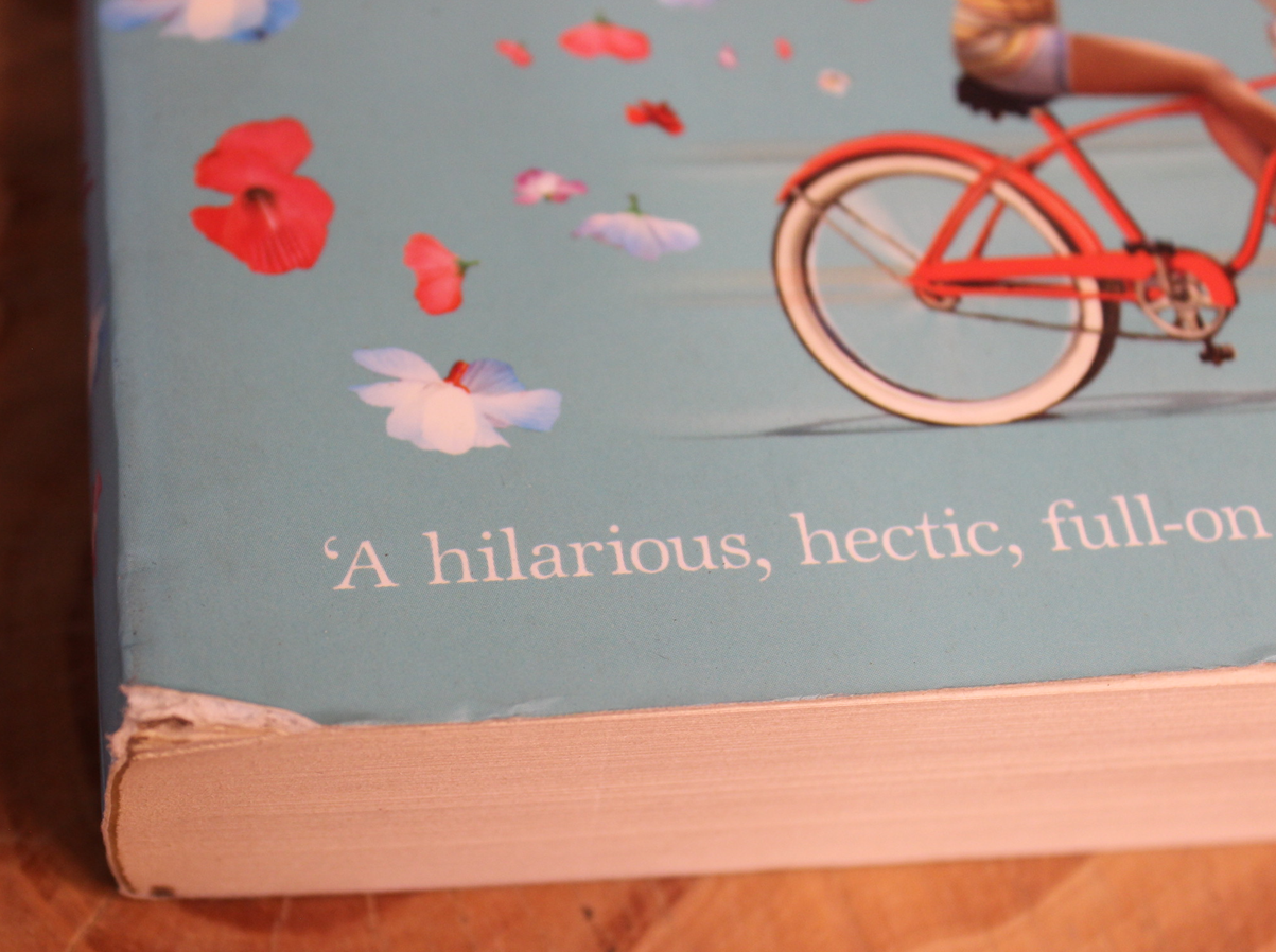 Lula does the Hula - Samantha Mackintosh