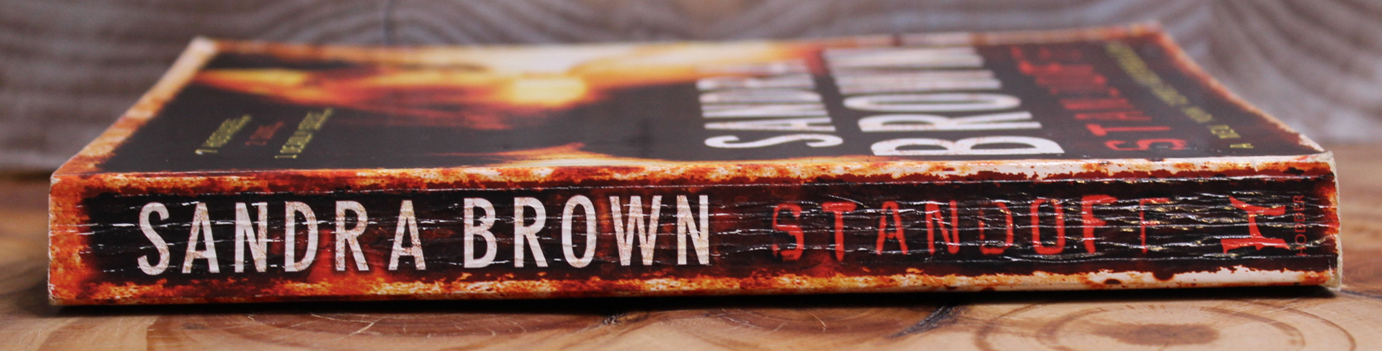 Standoff - Sandra Brown