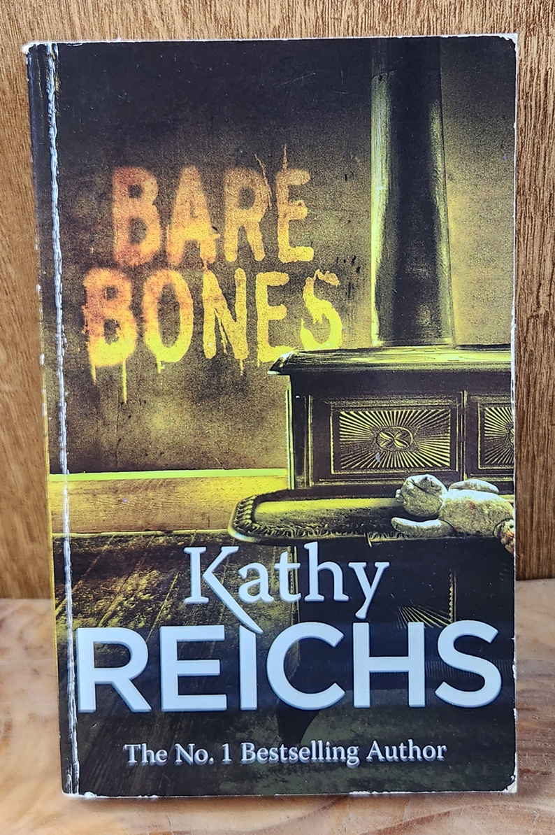 Bare Bones - Kathy Reichs