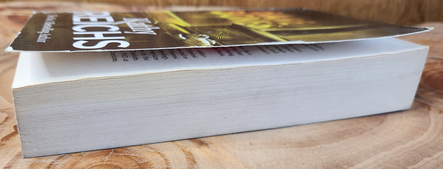 Bare Bones - Kathy Reichs