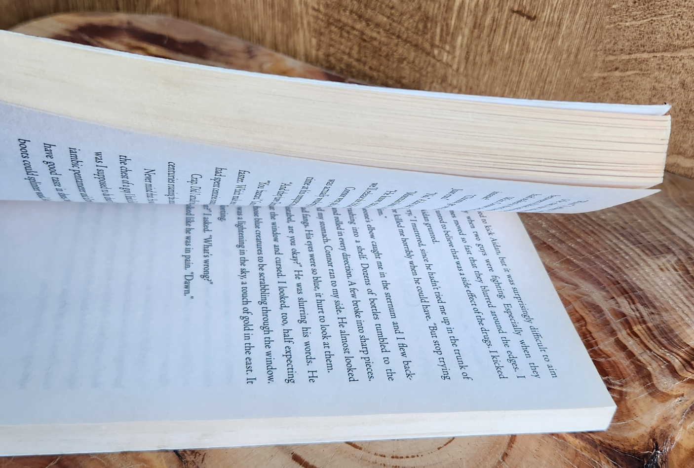 Bleeding Hearts - Alyxandra Harvey