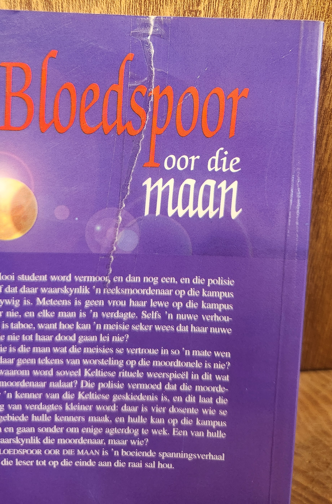 Bloedspoor oor die maan - Bets Smith