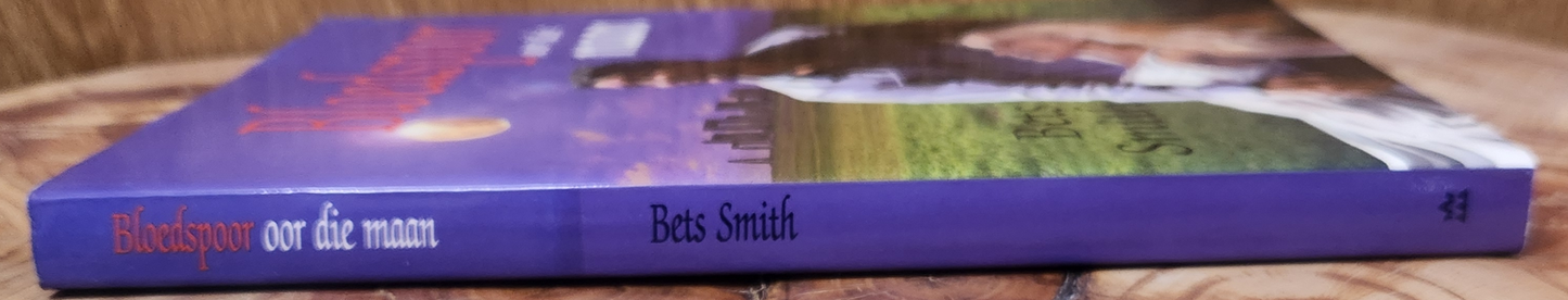 Bloedspoor oor die maan - Bets Smith