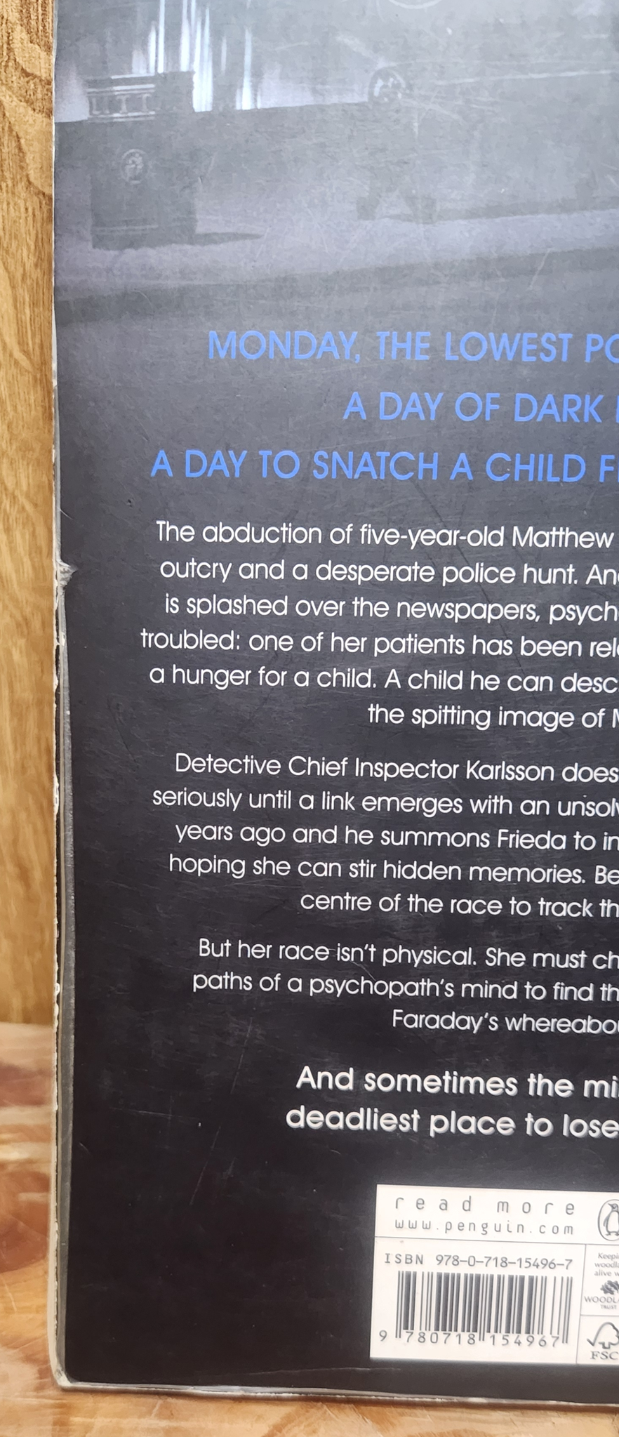 Blue Monday - Nicci French