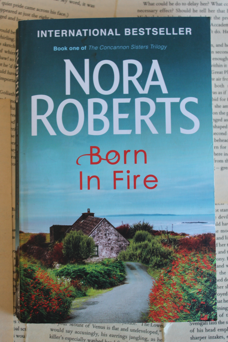 Born in Fire - Nora Roberts