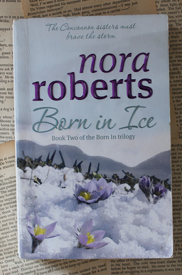 Born in Ice - Nora Roberts