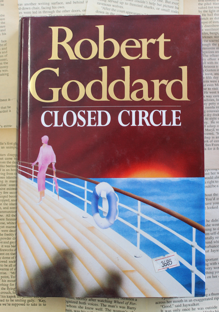 Closed Circle - Robert Goddard