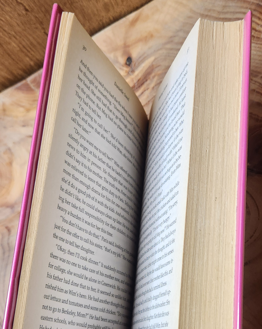 Dating Game - Danielle Steel