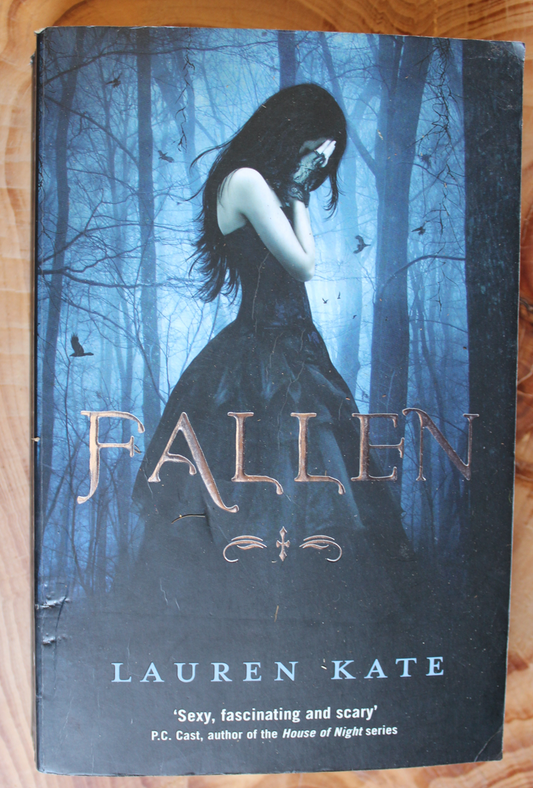 Fallen - Lauren Kate