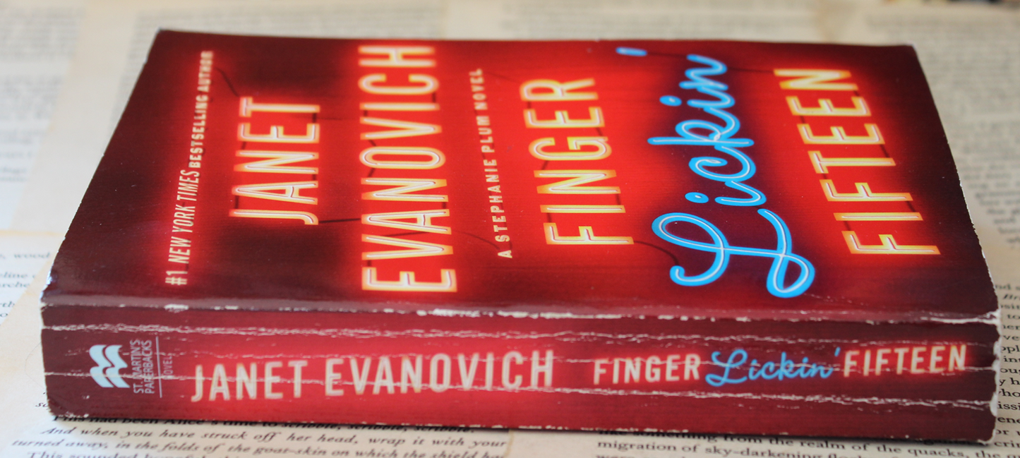 Finger Lickin' Fifteen - Janet Evanovich