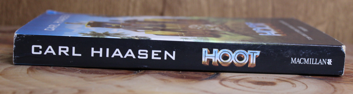 Hoot - Carl Hiaasen