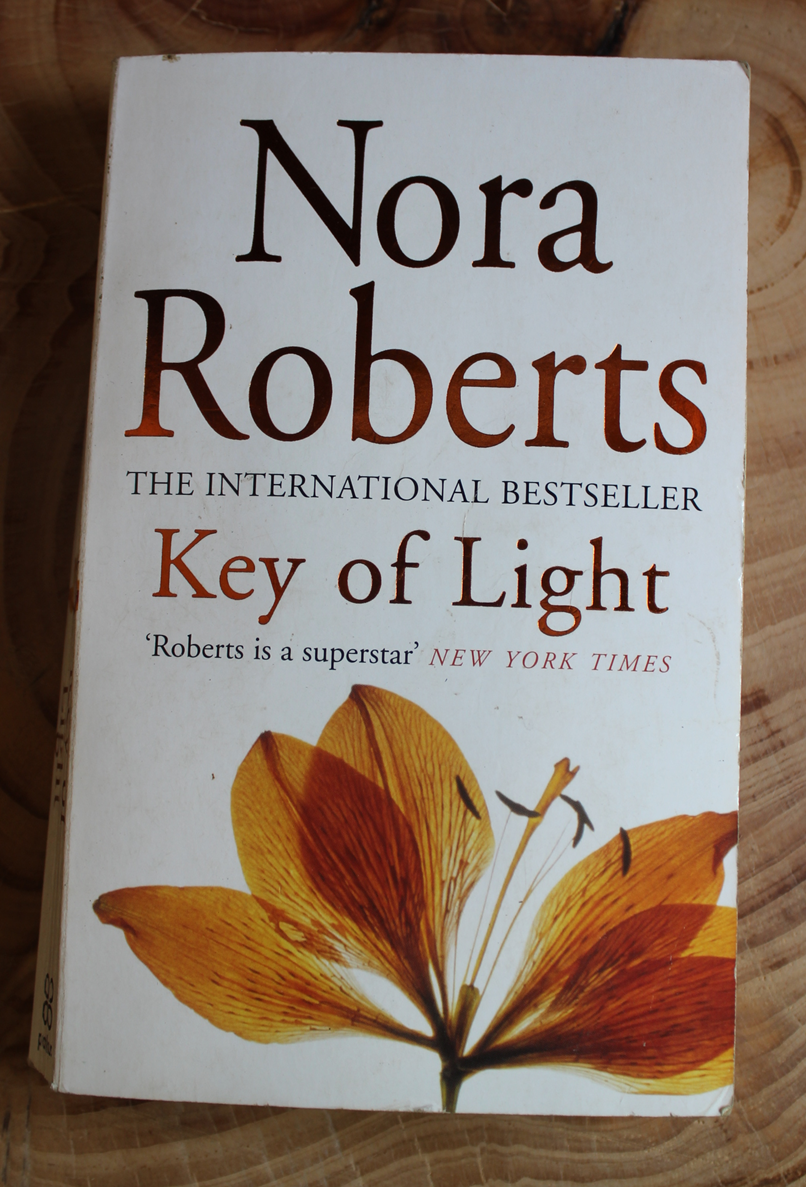 Key of Light - Nora Roberts