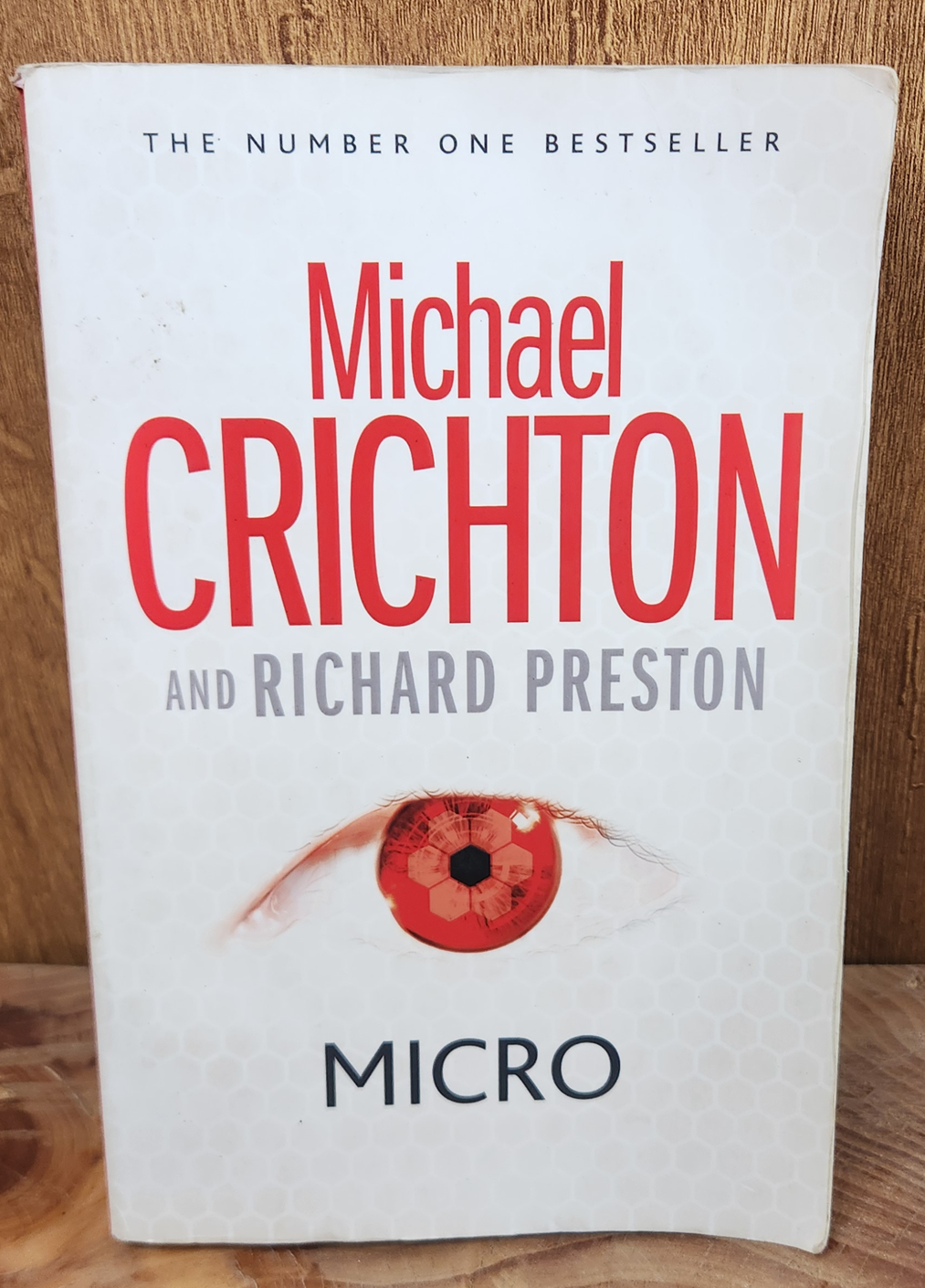 Micro - Michael Crichton