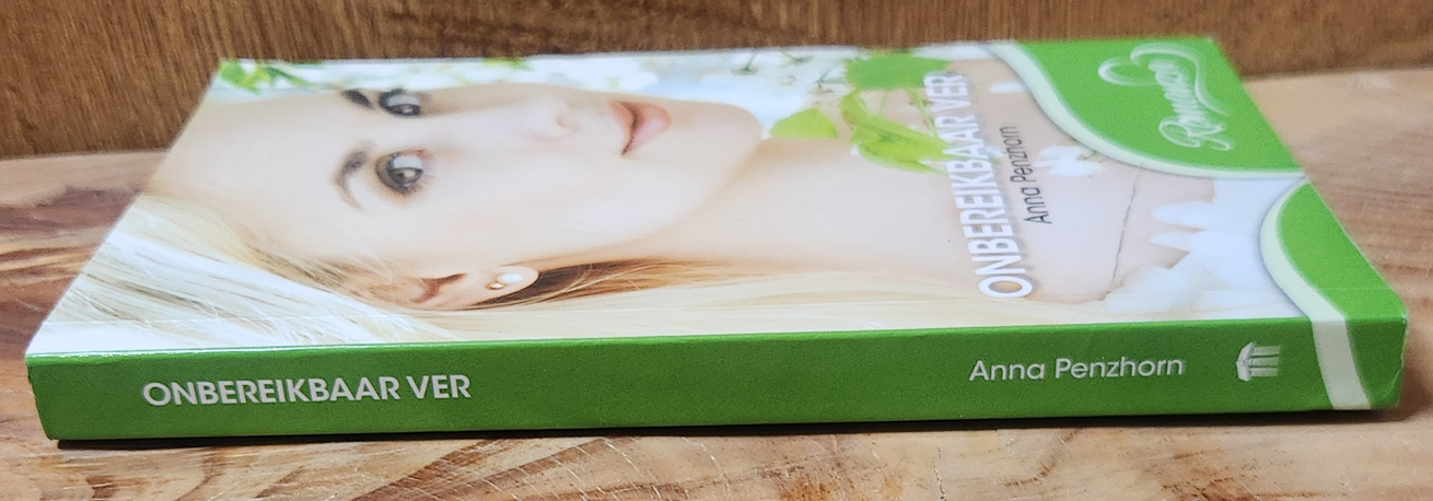 Onbereikbaar ver - Anna Penzhorn