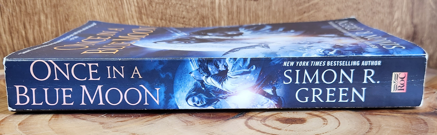 Once in a Blue Moon - Simon R. Green