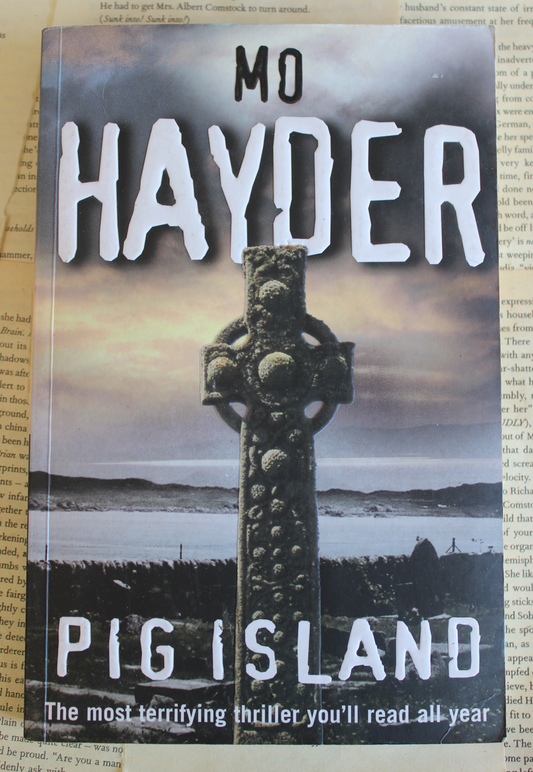 Pig Island - Mo Hayder