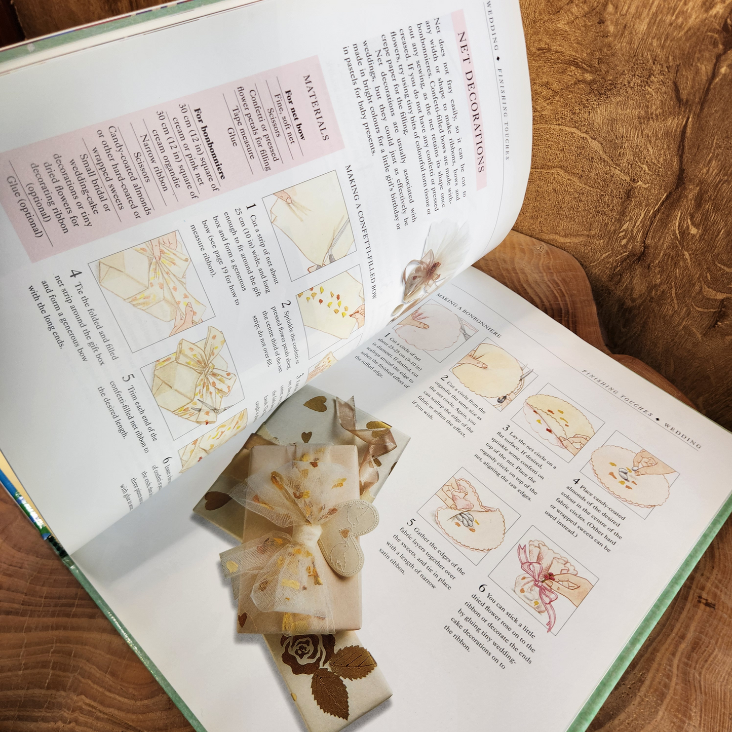 Reader's Digest Creative Gift Wrapping - Gill Dickinson