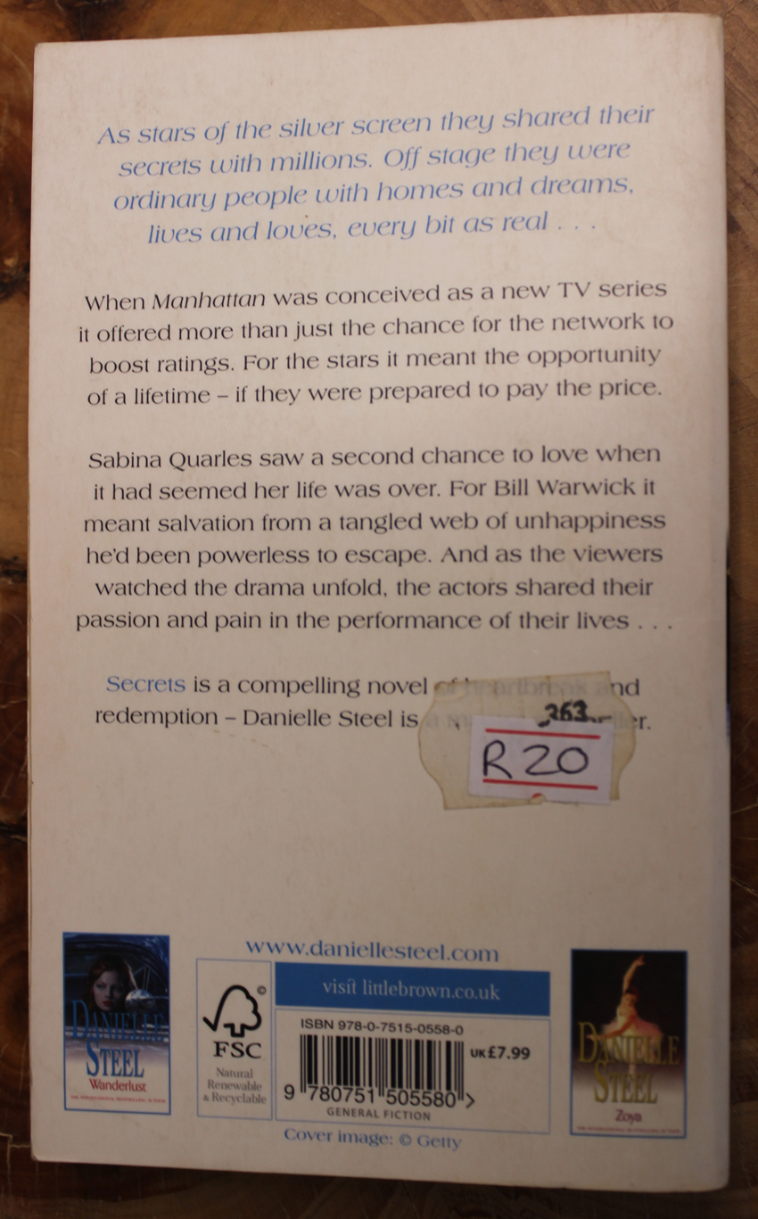 Secrets - Danielle Steel