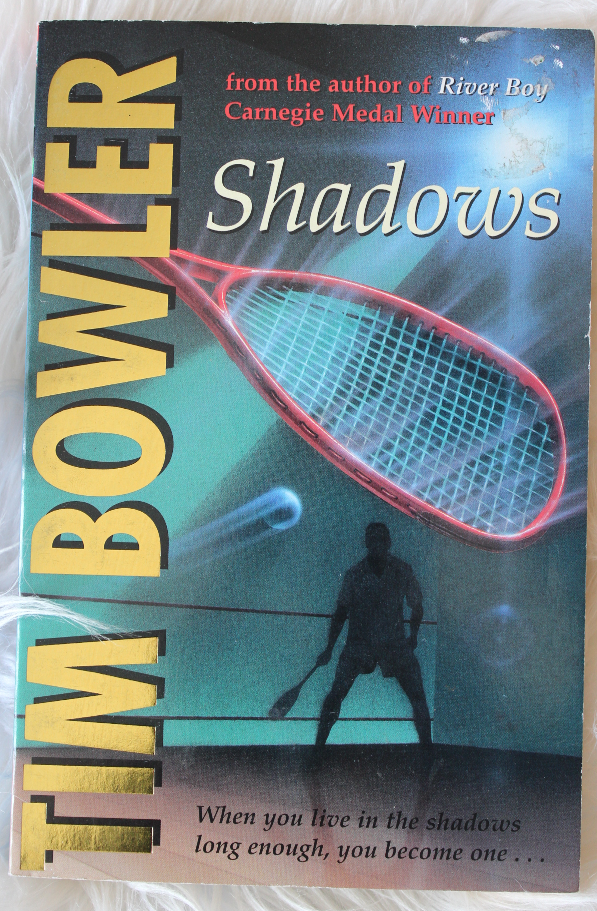 Shadows - Tim Bowler