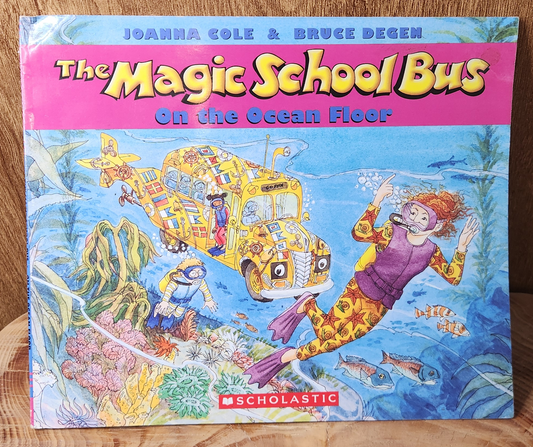 The Magic School Bus On The Ocean Floor - Joanna Cole & Bruce Degen