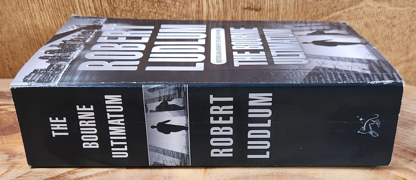 The Bourne Ultimatum - Robert Ludlum
