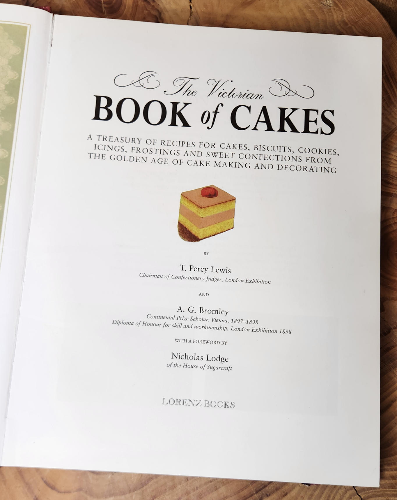 The Victorian Book of Cakes - Nicholas Lodge