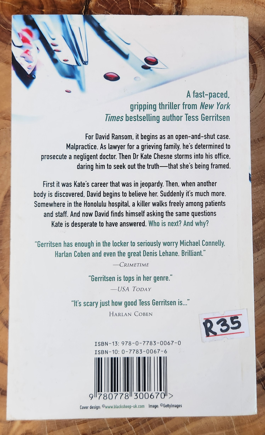 Under The Knife - Tess Gerritsen