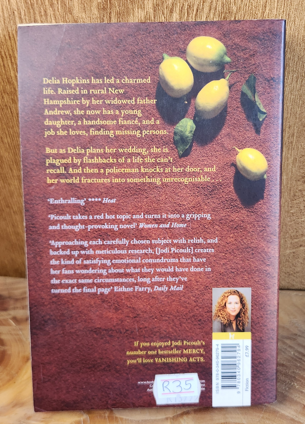 Vanishing Acts - Jodi Picoult