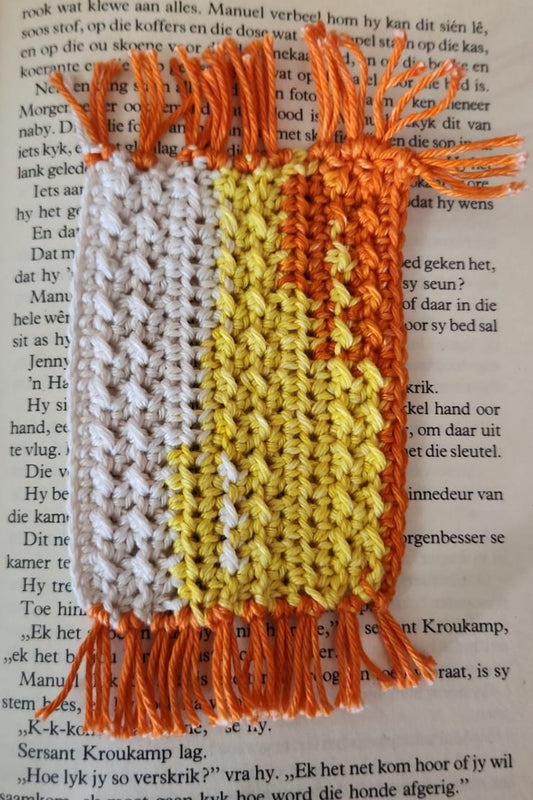 Mug Rug with Tussels 19