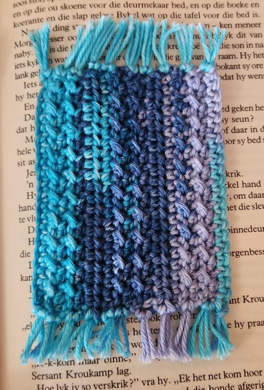 Mug Rug with Tussels 11