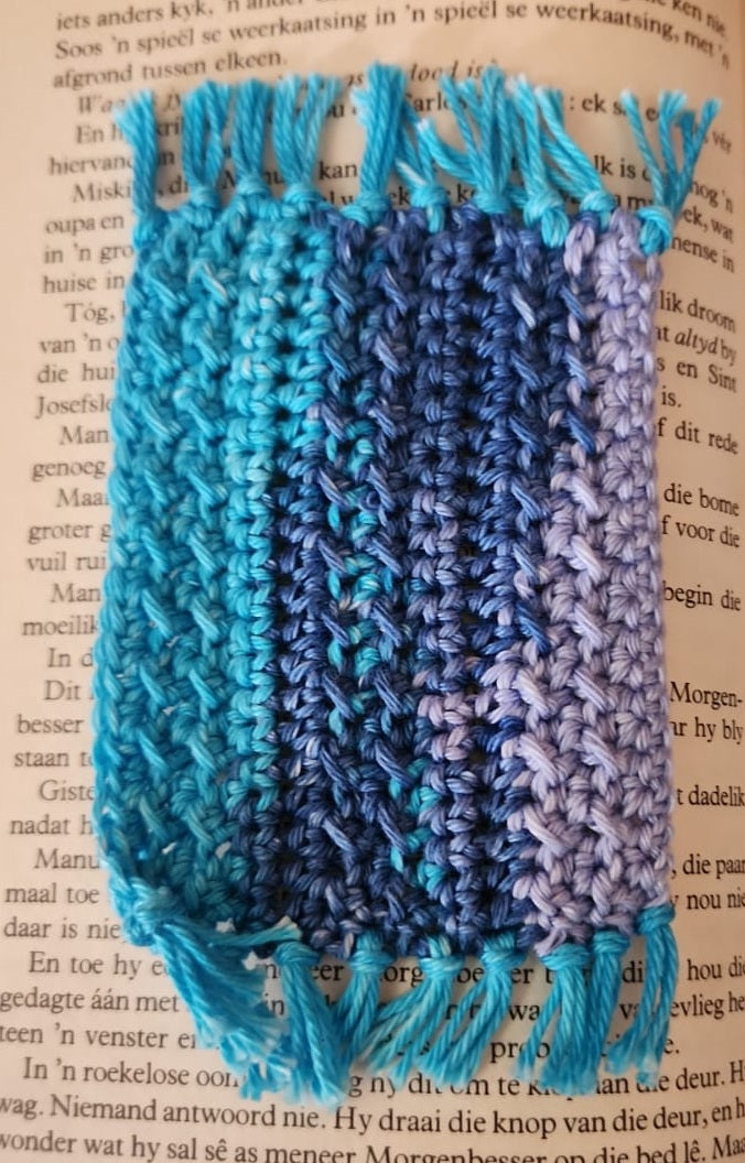 Mug Rug with Tussels 13